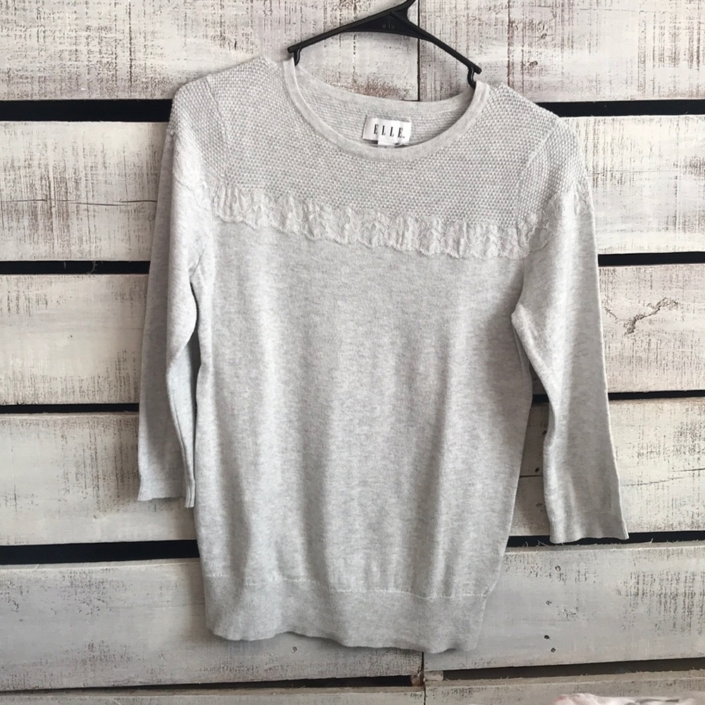 Gray 3/4 sleeve sweater
